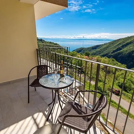 Betina Bed & Breakfast 3*